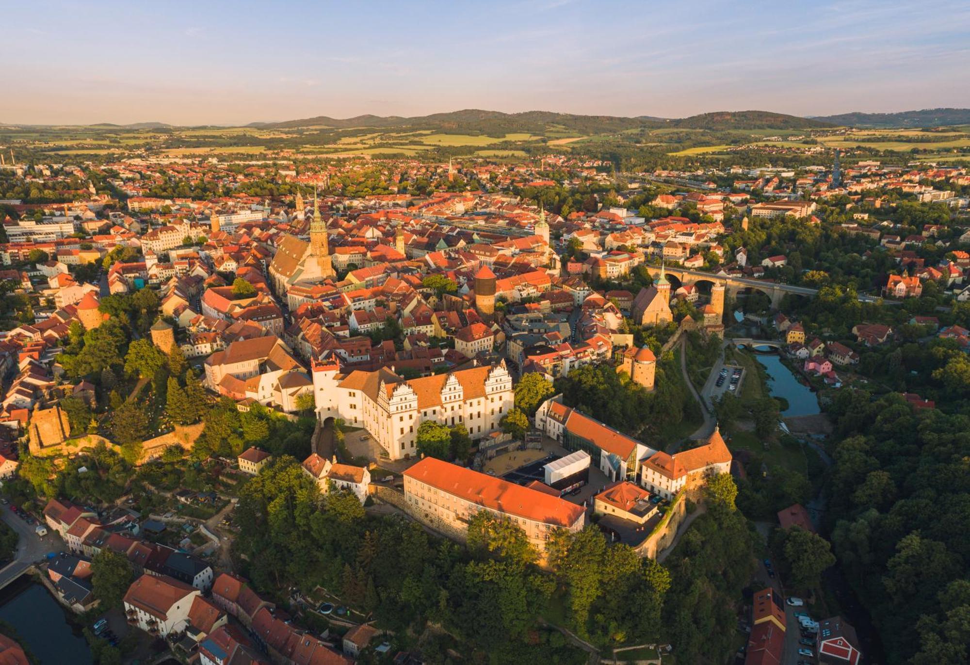 Bautzen Living Appartement - Zentrumslage Parkplatz Babybett المظهر الخارجي الصورة